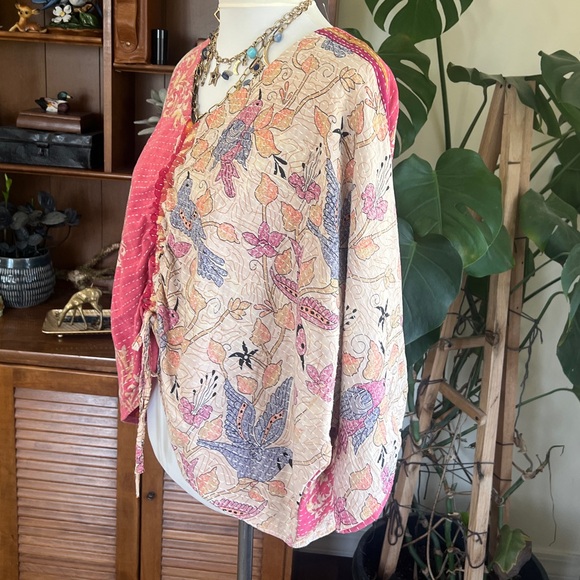 She Lives Beauty Pink Bird Kantha Butterfly Cinch Tie Reversible V-Neck Shirt - Picture 9 of 15